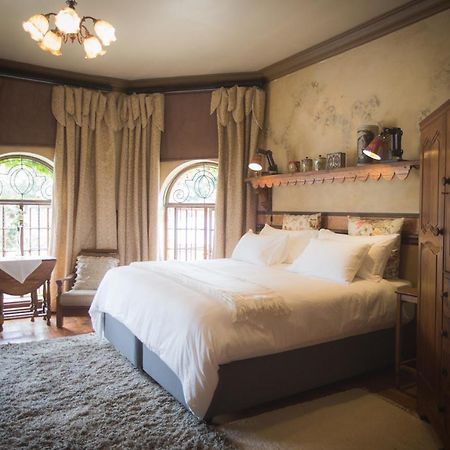Schoon Huis Manor Кемптън Парк Екстериор снимка