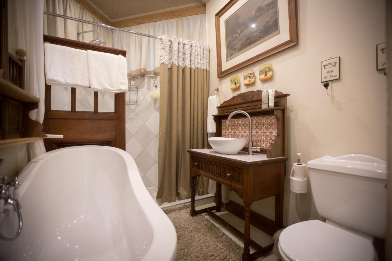 Schoon Huis Manor Кемптън Парк Екстериор снимка