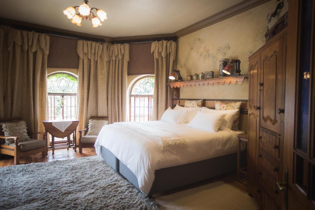 Schoon Huis Manor Кемптън Парк Екстериор снимка